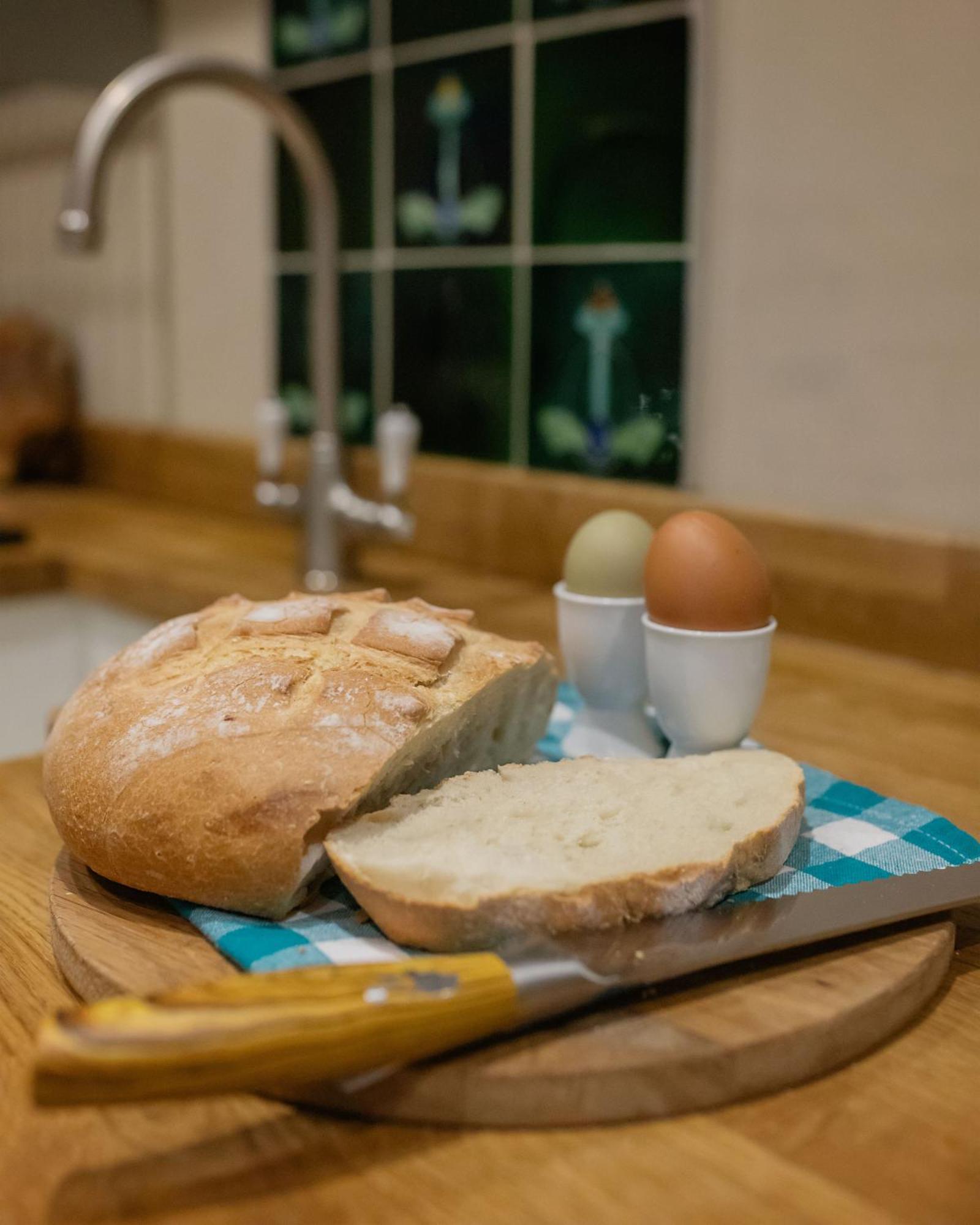 Charming Country Cottage With Oak Beams In Historic Setting, Brecon Beacons Retreat Llangadog Εξωτερικό φωτογραφία